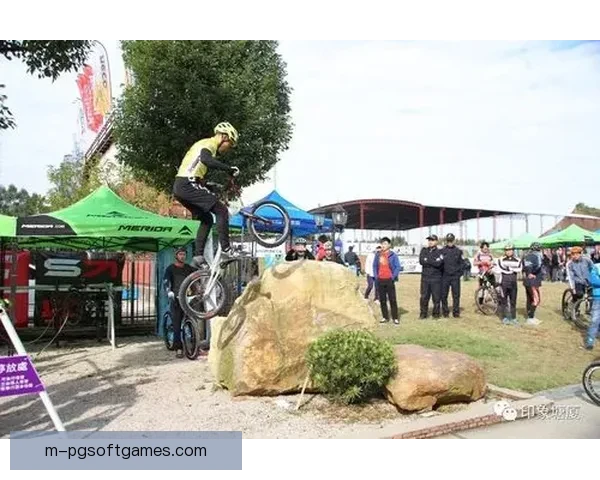 BMX赛程：极限挑战，速度飞跃