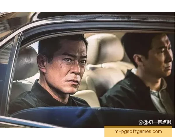 激情对决：重庆摔跤场馆风云